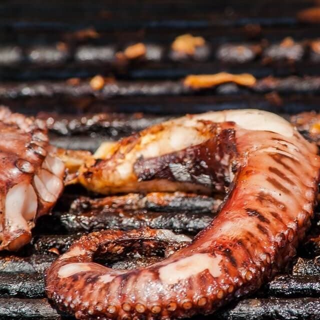 Ισπανικά Τάπας με Ξύλο, Καπνό, και Φωτιά