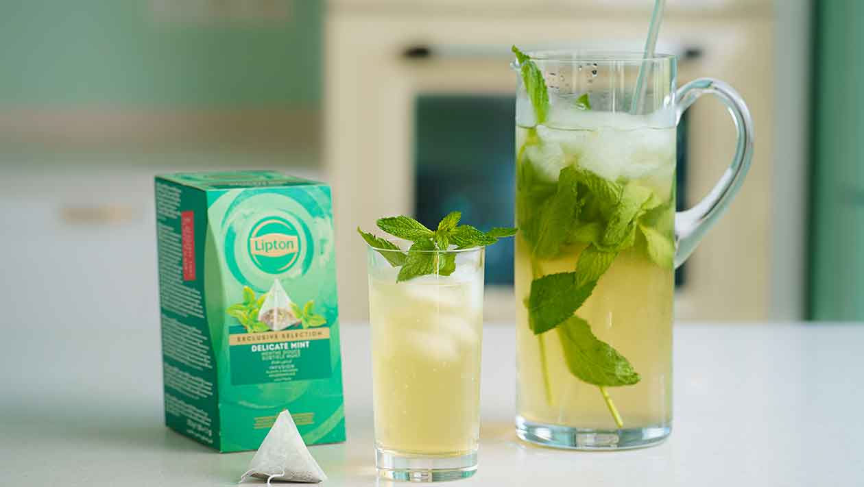 Δροσιστικό mocktail με Delicate mint, βότανα και νερό καρύδας – - συνταγή Δροσιστικό mocktail με Delicate mint, βότανα και νερό καρύδας – - συνταγή