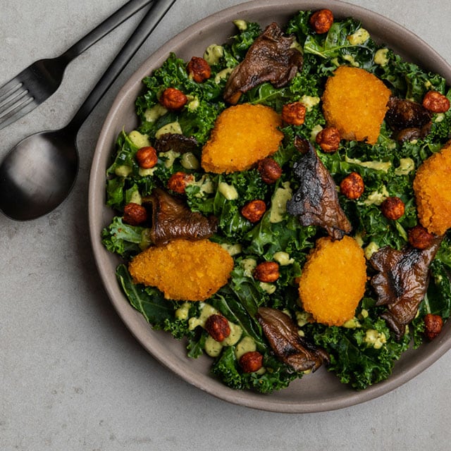 Kale Salad με Τραγανά NoChicken Nuggets