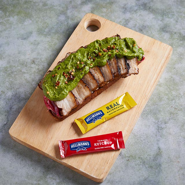 Open Sandwich με Χοιρινή Πανσέτα και Avocado Spread Open Sandwich με Χοιρινή Πανσέτα και Avocado Spread