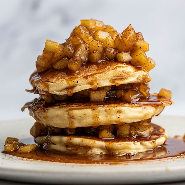 Pancakes με Μήλο και Κανέλα