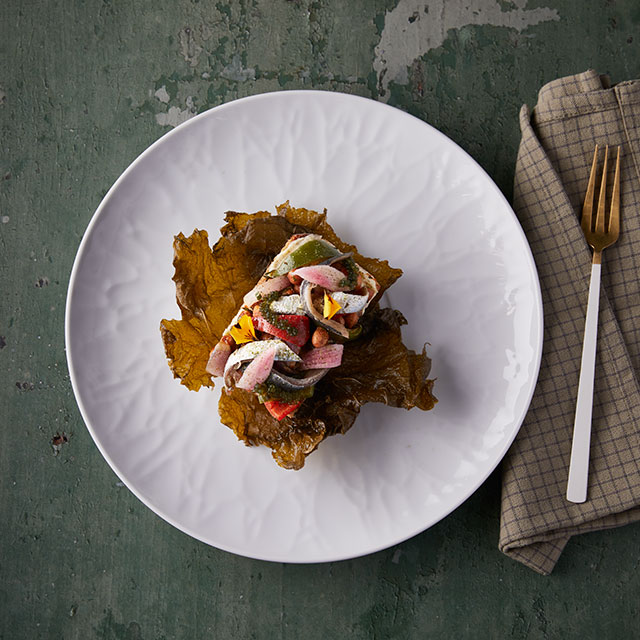 Μαριναρισμένες Σαρδέλες με Ρεβίθια και Πιπεριές Ψητές σε Φρυγανισμένο Ψωμί