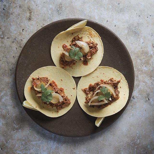 Tacos με Μοσχαρίσια Ουρά Tacos με Μοσχαρίσια Ουρά
