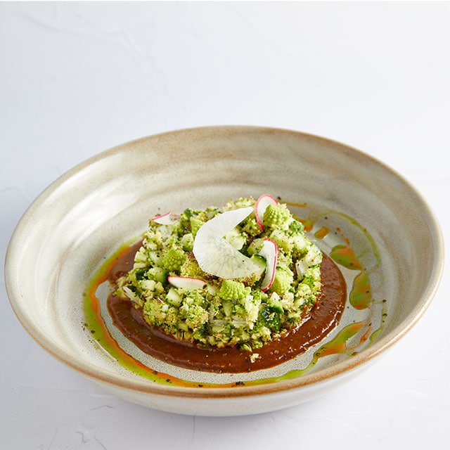 Σαλάτα Broccoli σε Σάλτσα από Φυστικοβούτυρο