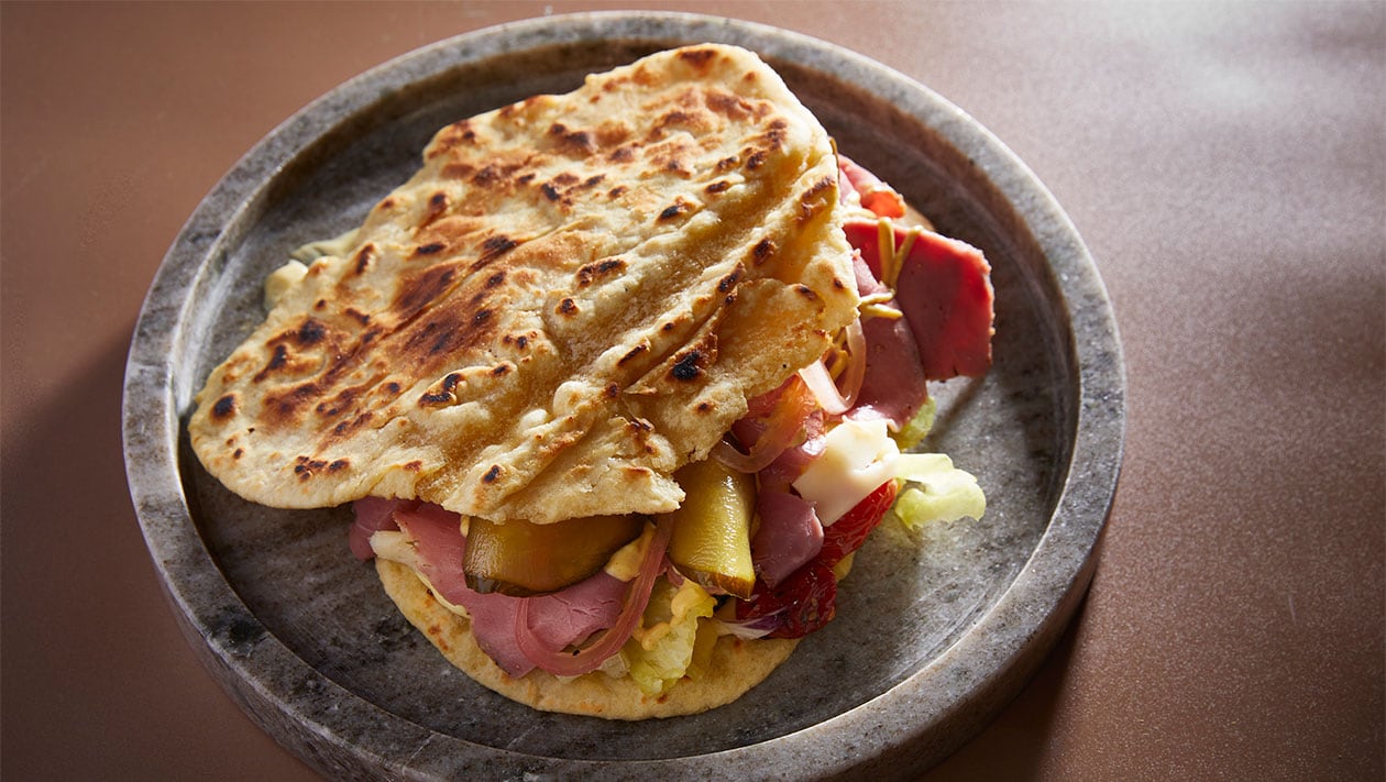 Quesadillas σε λαδόπιτα με pastrami και Dijon – - συνταγή