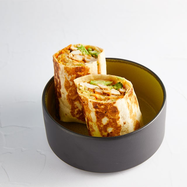 Wraps με Κοτόπουλο, Λαχανικά και Φυστικοβούτυρο