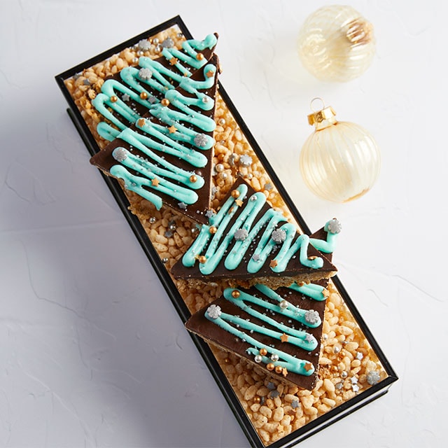 Χριστουγεννιάτικο Δεντράκι με Φυστικοβούτυρο και Ξηρούς Καρπούς