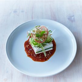 Tofu με Σαλάτα Αγγουριού Tofu με Σαλάτα Αγγουριού