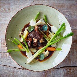 Μοσχαράκι Μπουργκινιόν με Μαύρη Σοκολάτα