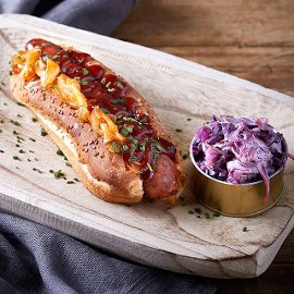 Hot Dog με Βουβαλίσιο Λουκάνικο Μοτσαρέλα αρωματισμένο με Μπάρμπεκιου Hot Dog με Βουβαλίσιο Λουκάνικο Μοτσαρέλα αρωματισμένο με Μπάρμπεκιου