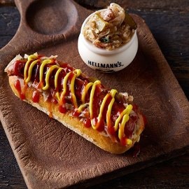 Hot Dog με Λάχανο Σουκρούτ, Street Μουστάρδα και Κέτσαπ Hot Dog με Λάχανο Σουκρούτ, Street Μουστάρδα και Κέτσαπ