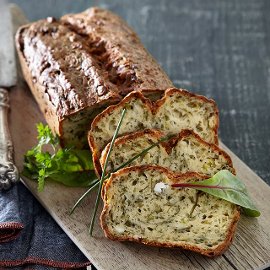 Kέικ με Σπανάκι και Τυριά, Αρωματισμένο με Βασιλικό