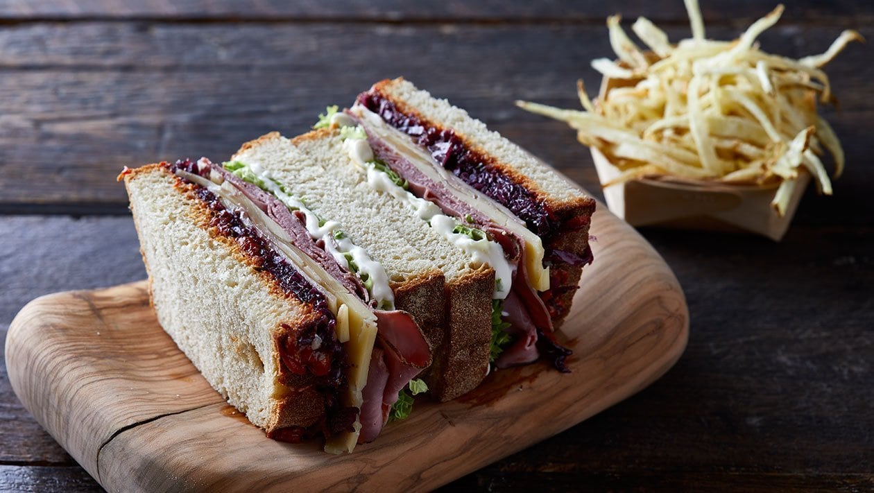 Sandwich με Παστράμι και Street Μαγιονέζα – - συνταγή Sandwich με Παστράμι και Street Μαγιονέζα – - συνταγή