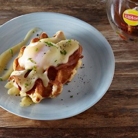 Αυγά Benedict σε Waffles Αυγά Benedict σε Waffles