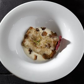 Κανελόνια σε Σάλτσα Κρέμας και Τρούφα