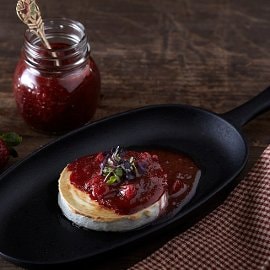 Κατσικίσιο Τυρί Chevre με Chutney Φράουλας Κατσικίσιο Τυρί Chevre με Chutney Φράουλας