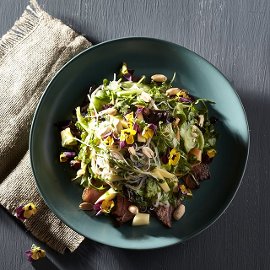 Ταϊλανδέζικη Σαλάτα με Noodles Ταϊλανδέζικη Σαλάτα με Noodles