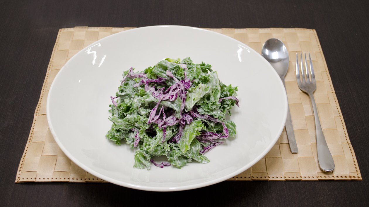 Σαλάτα με Κέιλ και Λάχανο – - συνταγή