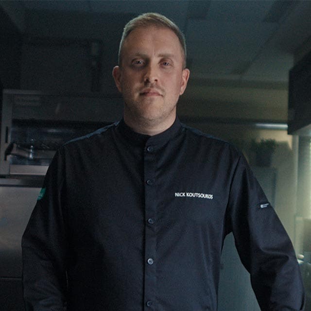 Γνωρίστε τον Νίκο Κουτσούκο