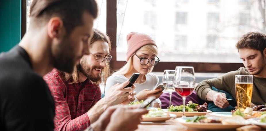 Το μενού δεν έχει τηλέφωνο...