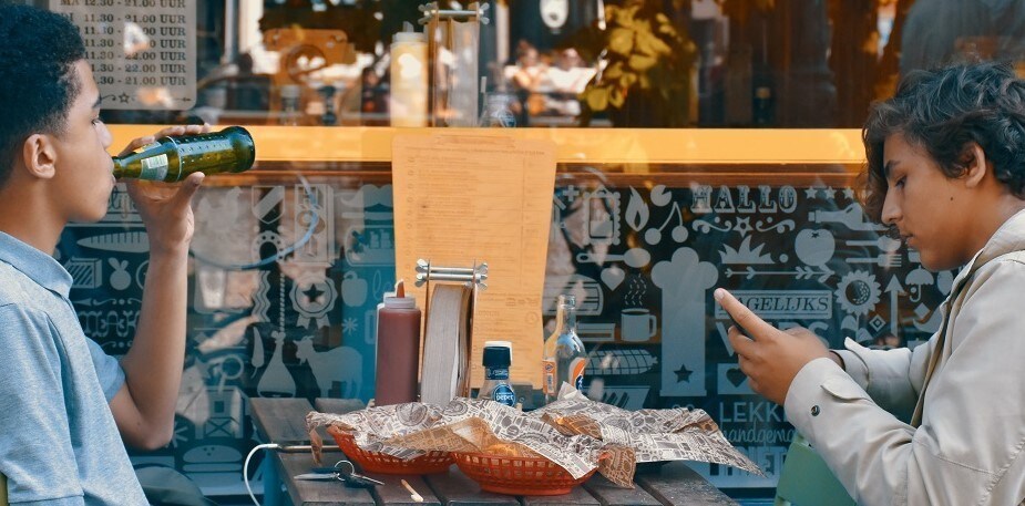 Νέα γενιά. Συνειδητοποιημένη ως προς τη διατροφή και τη βιωσιμότητα.