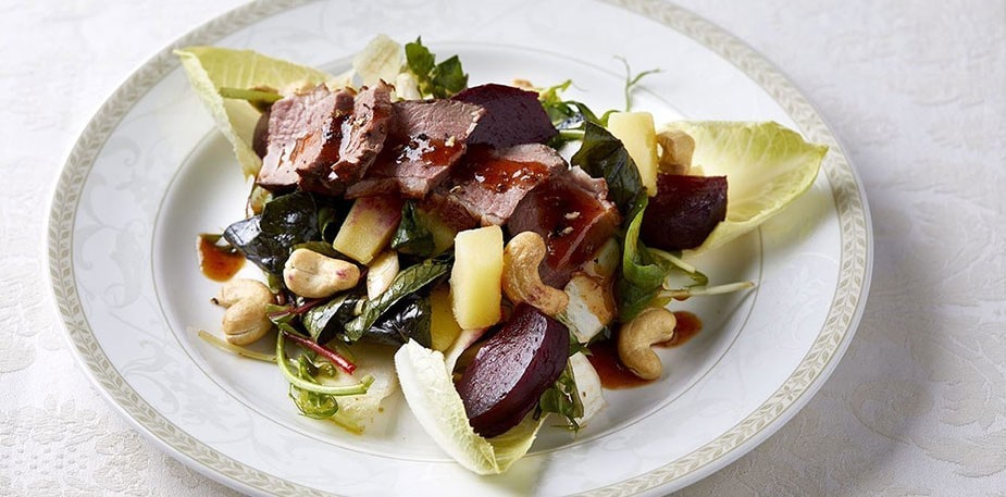 Σαλάτα με Πάπια και Παντζάρι